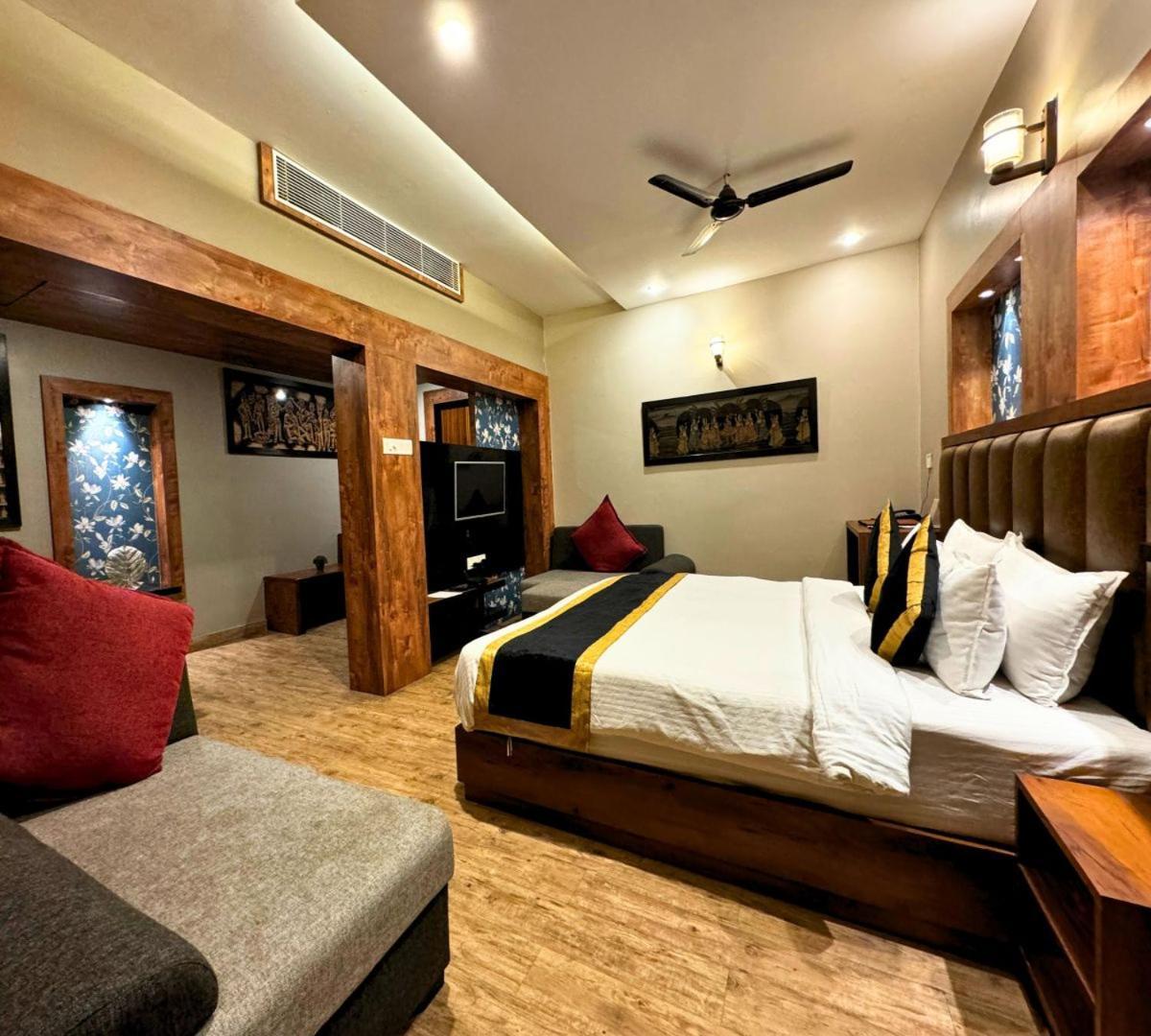 Hotel Runway Inn Pura Raghunāth Dış mekan fotoğraf