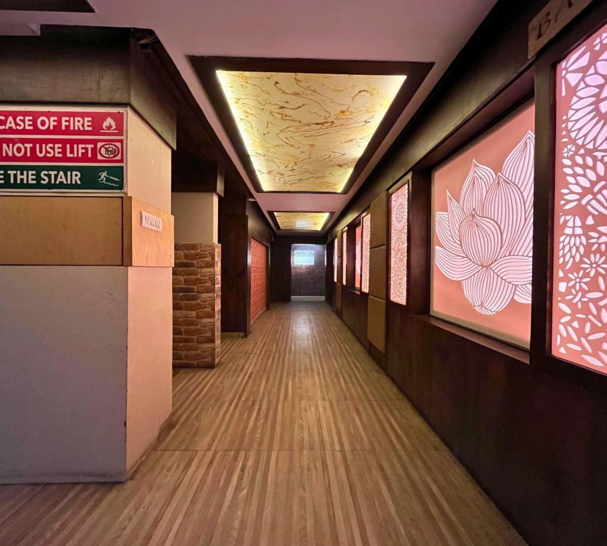 Hotel Runway Inn Pura Raghunāth Dış mekan fotoğraf