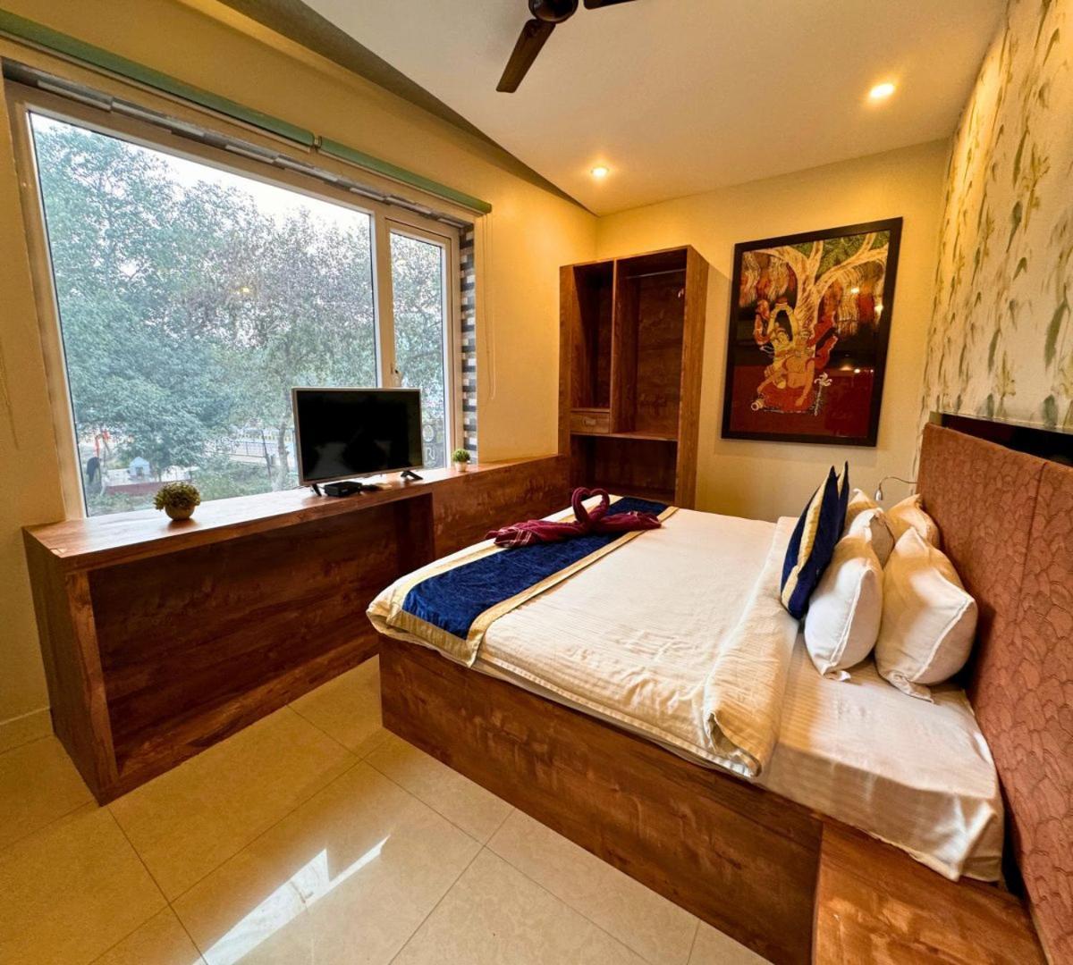Hotel Runway Inn Pura Raghunāth Dış mekan fotoğraf